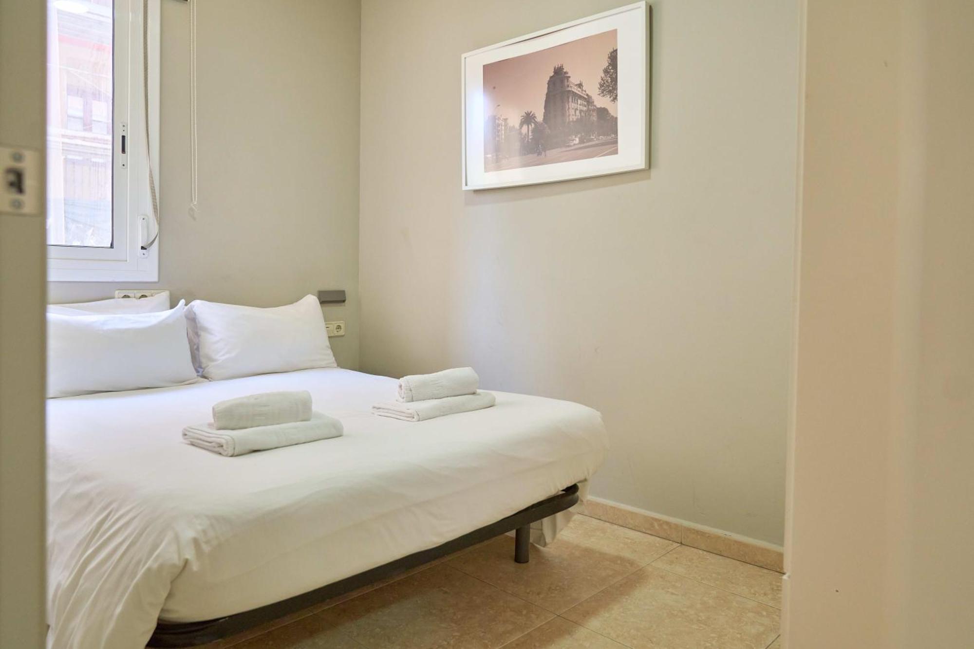 Stay U-Nique Apartments Torre Damians Barcelone Extérieur photo