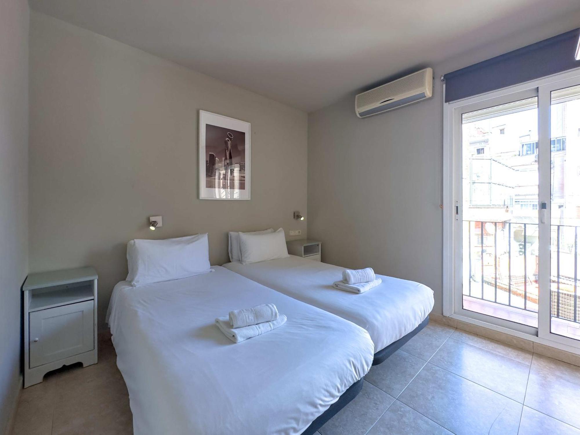 Stay U-Nique Apartments Torre Damians Barcelone Extérieur photo