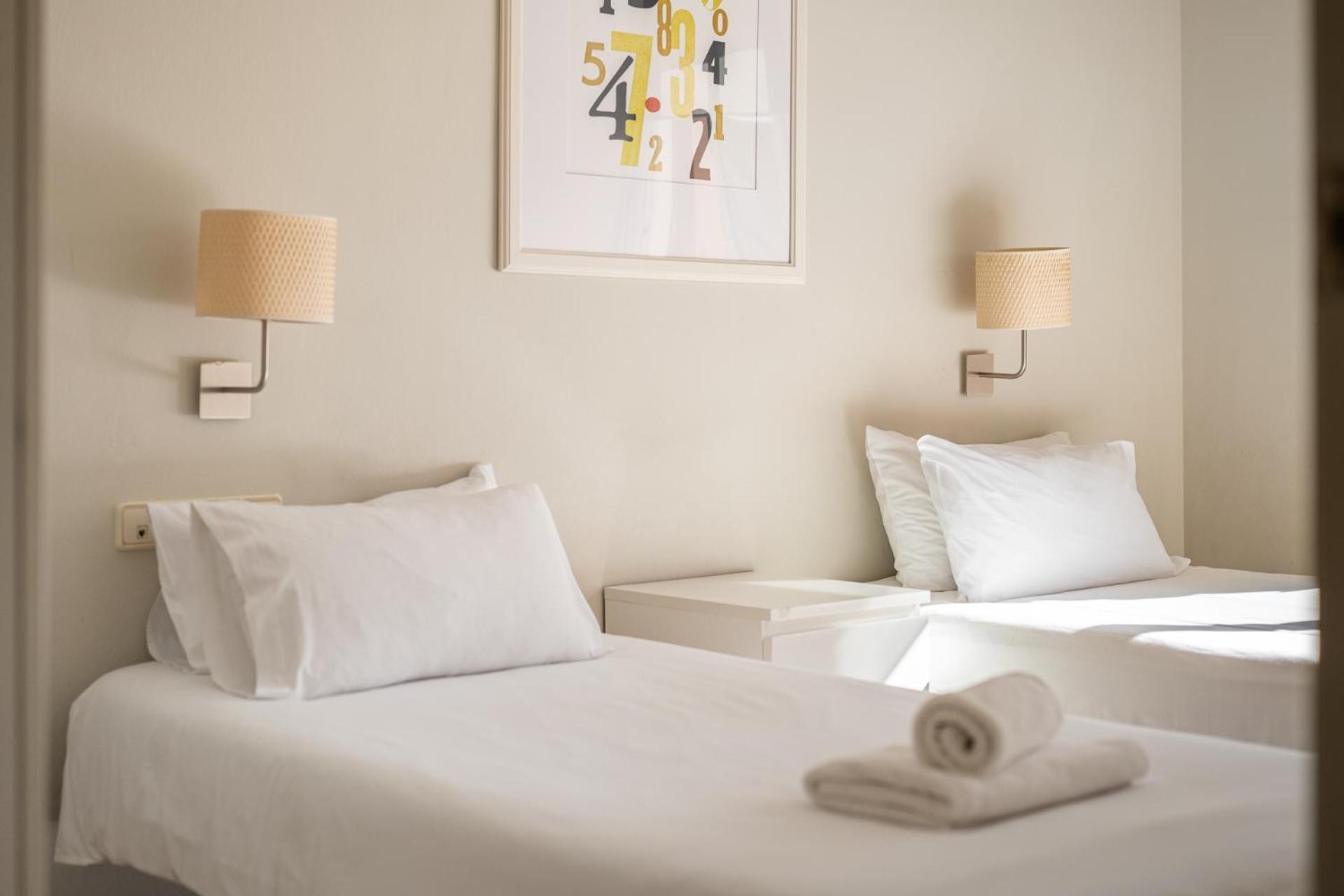 Stay U-Nique Apartments Torre Damians Barcelone Extérieur photo