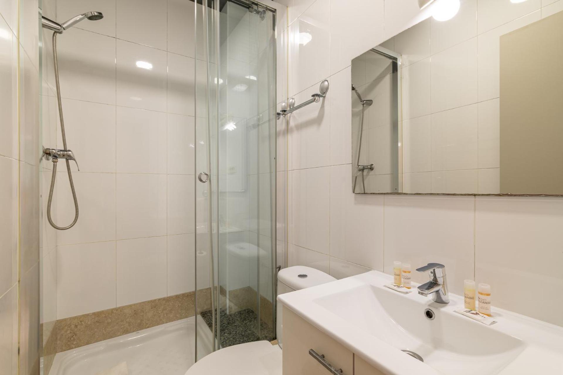 Stay U-Nique Apartments Torre Damians Barcelone Extérieur photo