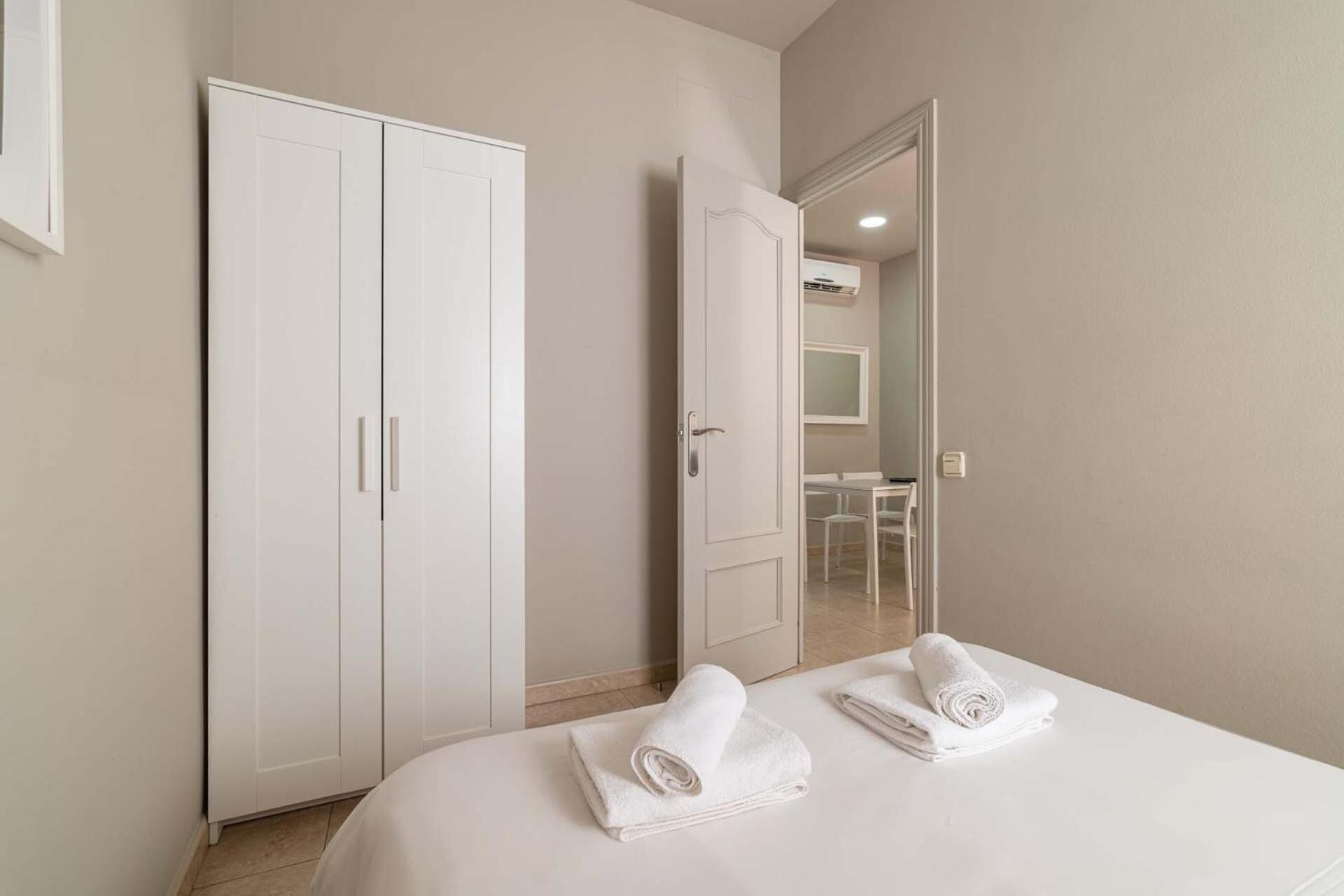 Stay U-Nique Apartments Torre Damians Barcelone Extérieur photo