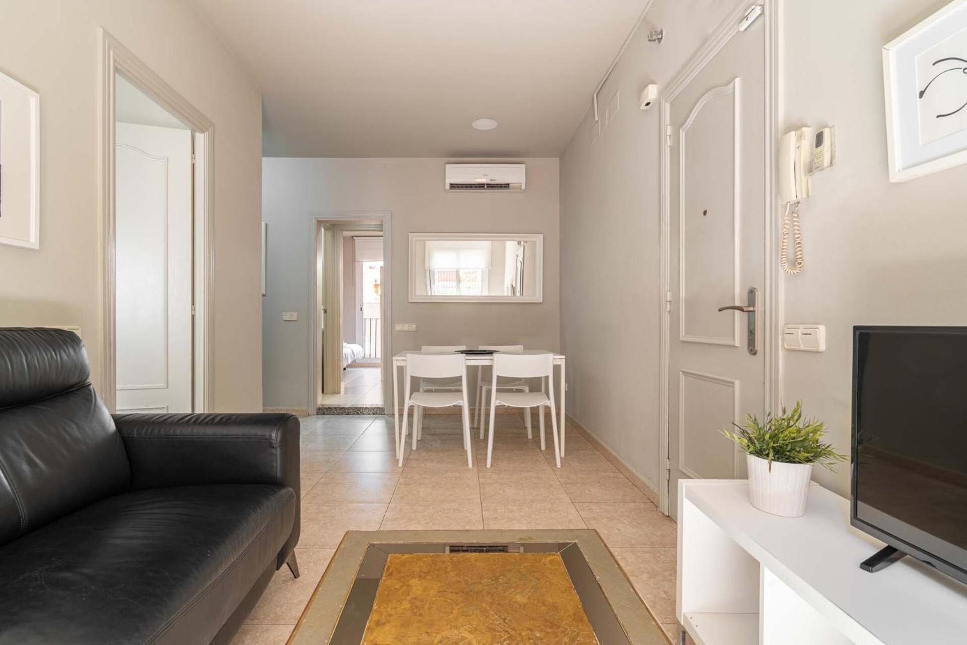 Stay U-Nique Apartments Torre Damians Barcelone Extérieur photo