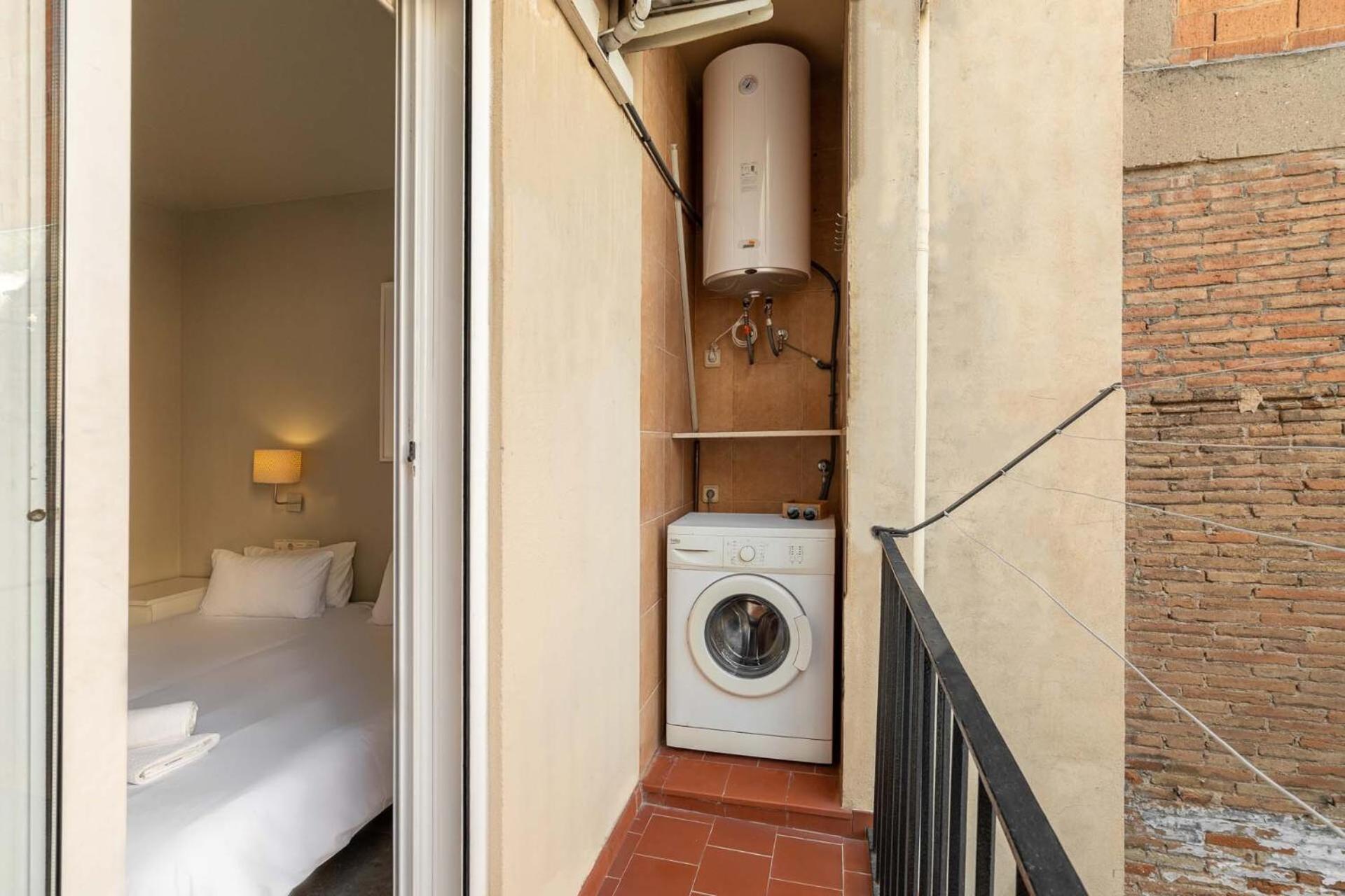 Stay U-Nique Apartments Torre Damians Barcelone Extérieur photo